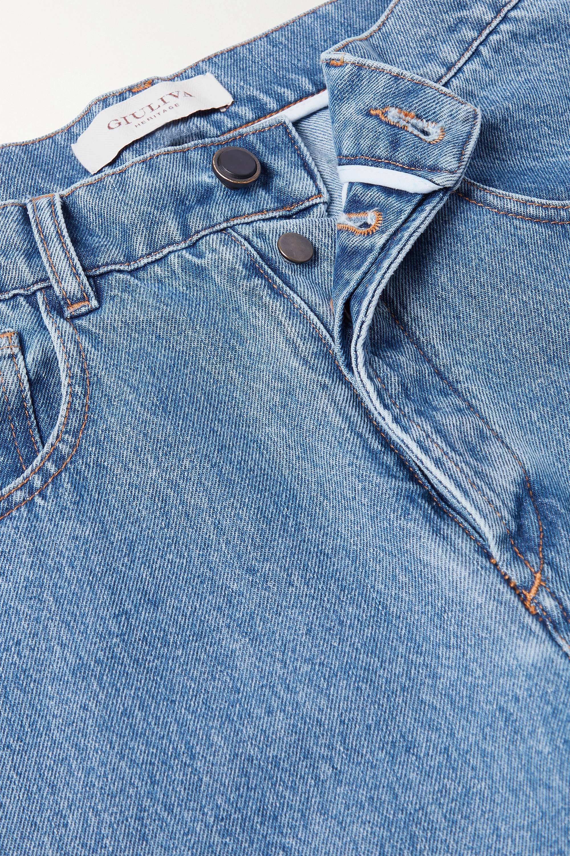 Ravne Farmerke - Klasičan Stil za Svakodnevni Izgled